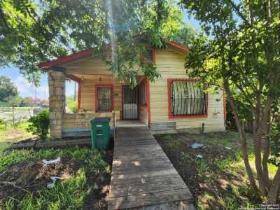 Home For Sale in San Antonio, Texas