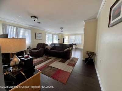 Home For Sale in Toms River, New Jersey