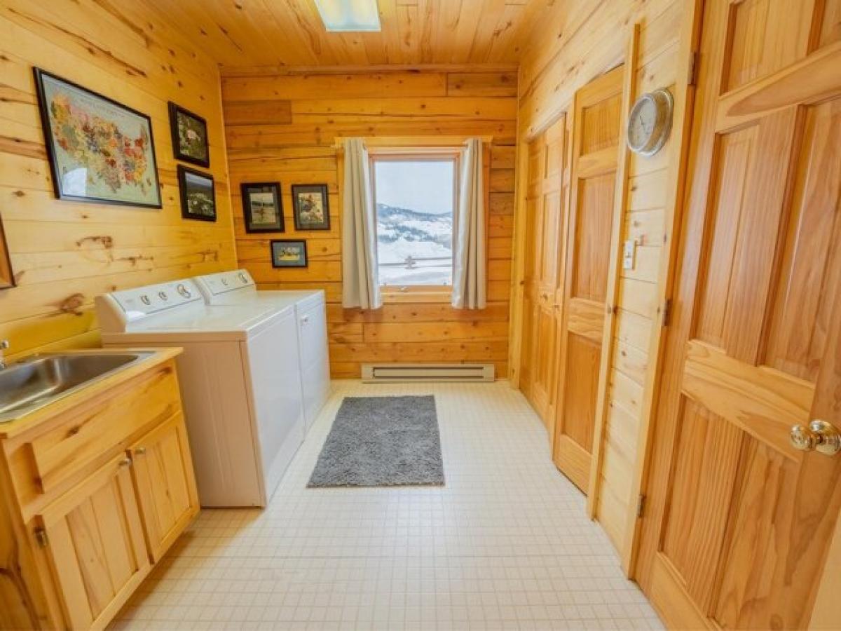 Picture of Home For Sale in Gunnison, Colorado, United States