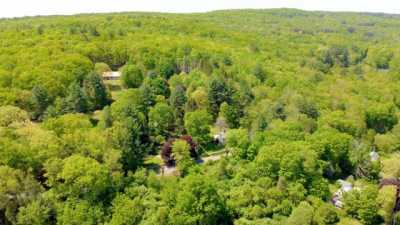 Home For Sale in Woodbury, Connecticut
