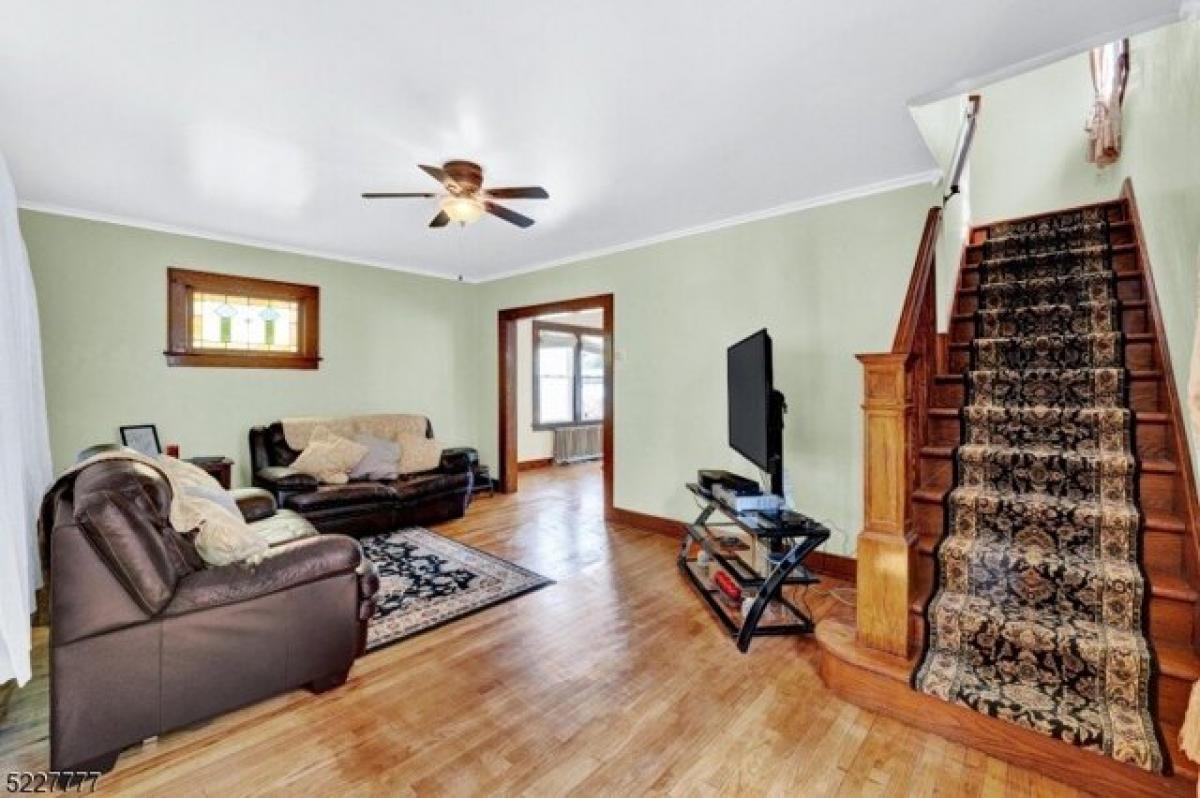 Picture of Home For Sale in Rahway, New Jersey, United States