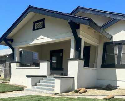 Home For Sale in Sanger, California