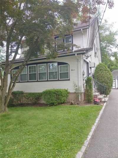 Home For Rent in Tappan, New York
