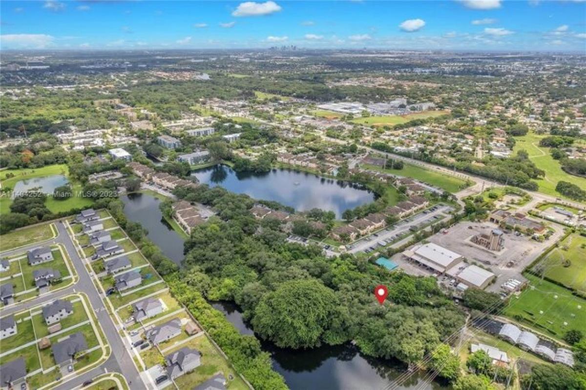 Picture of Home For Sale in Hollywood, Florida, United States
