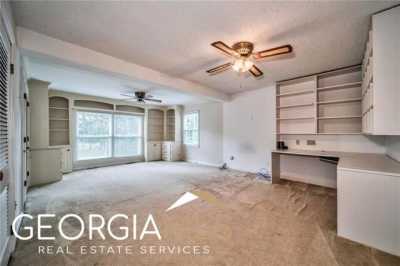 Home For Sale in Kennesaw, Georgia