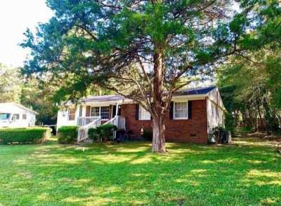 Home For Sale in Thomasville, Georgia