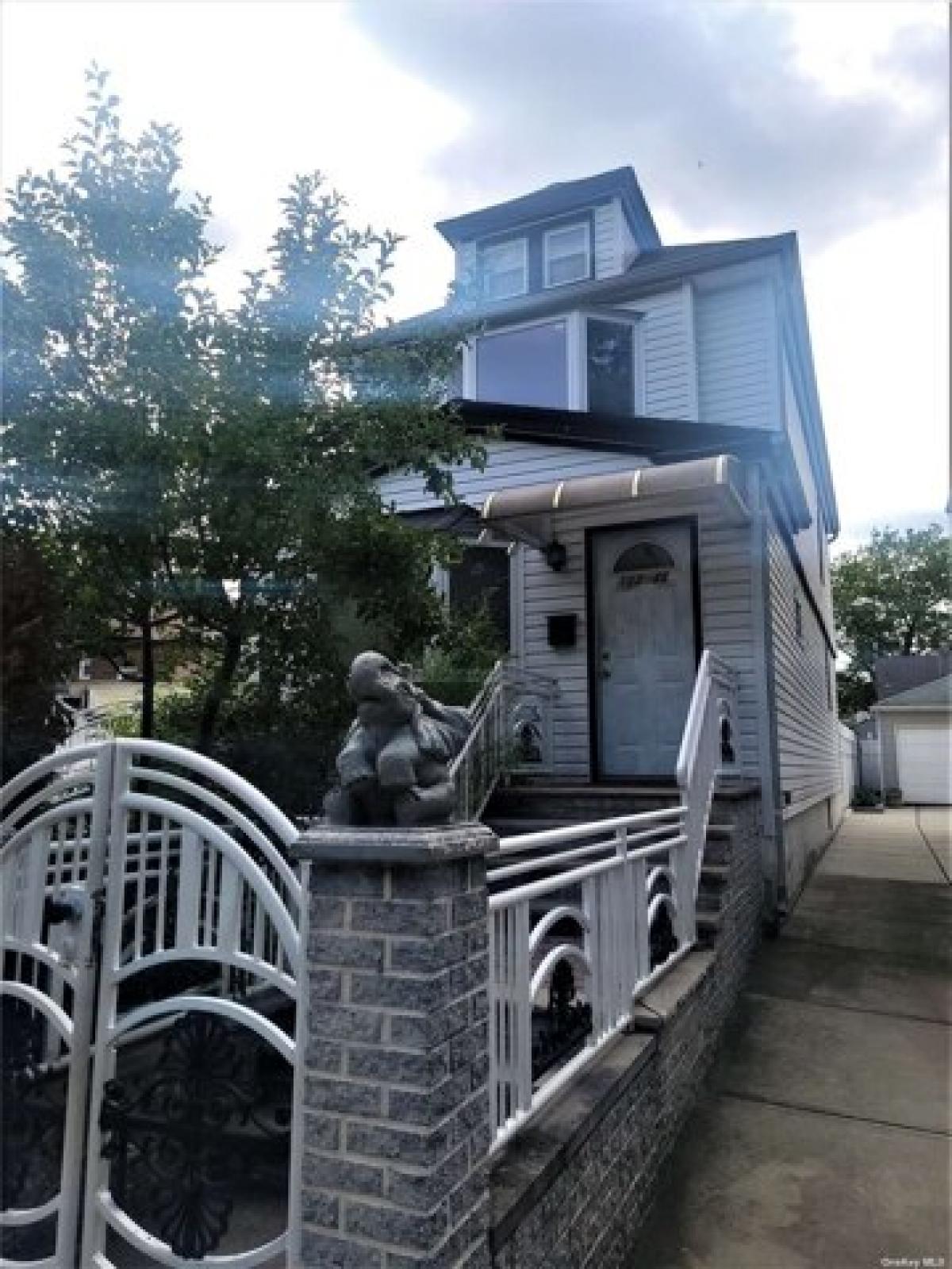 Picture of Home For Rent in South Ozone Park, New York, United States