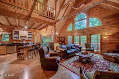 Home For Sale in Lake Ariel, Pennsylvania