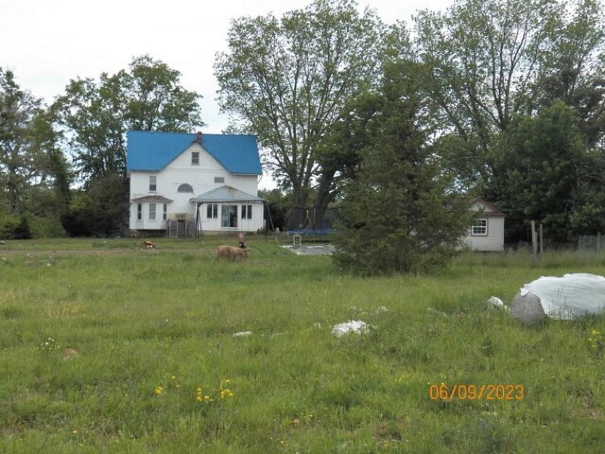 Picture of Home For Sale in Sprakers, New York, United States