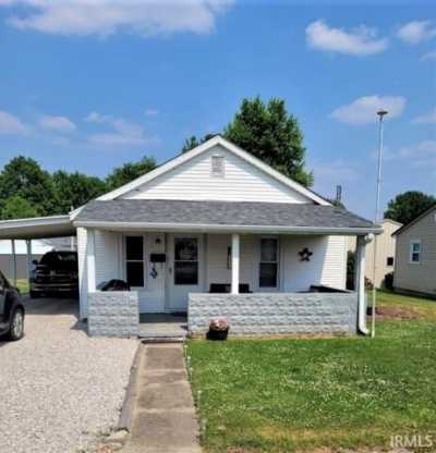 Home For Sale in Washington, Indiana