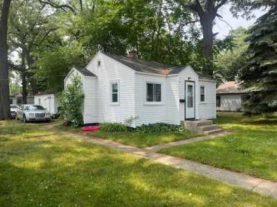Home For Sale in Muskegon, Michigan