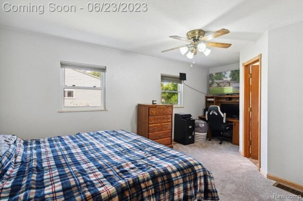 Picture of Home For Sale in Ida, Michigan, United States