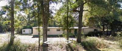 Home For Sale in Pace, Florida