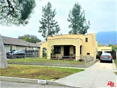 Home For Sale in Pasadena, California