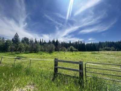 Residential Land For Sale in Usk, Washington