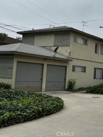 Home For Sale in Pomona, California