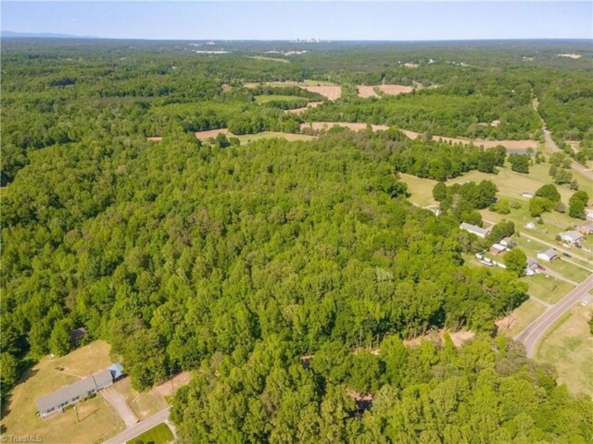 Picture of Residential Land For Sale in Clemmons, North Carolina, United States