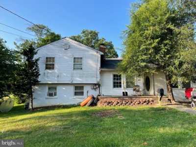 Home For Sale in Woodbridge, Virginia