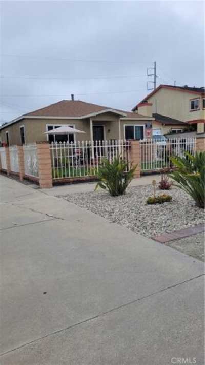 Home For Sale in Hawthorne, California