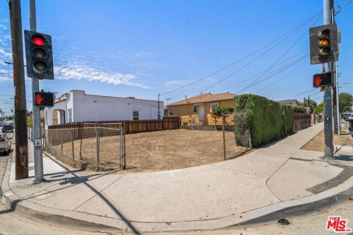 Picture of Residential Land For Sale in East Los Angeles, California, United States