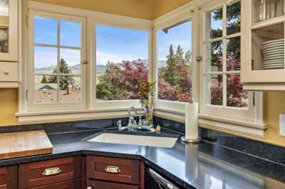 Home For Sale in Ashland, Oregon