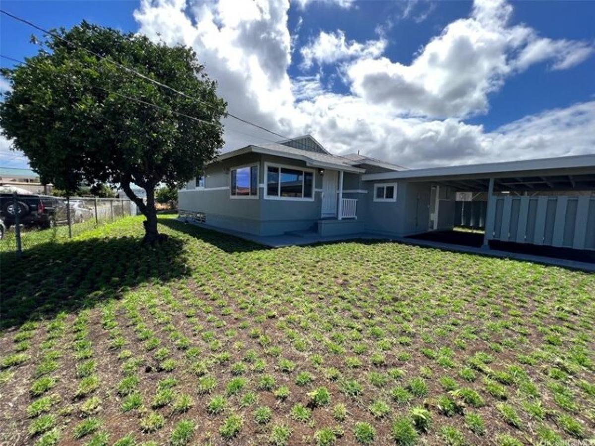 Picture of Home For Sale in Waipahu, Hawaii, United States