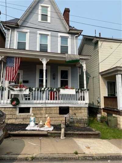 Home For Sale in Pittsburgh, Pennsylvania