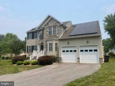 Home For Sale in Edgewater, Maryland