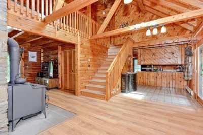 Home For Sale in Brookfield, Massachusetts