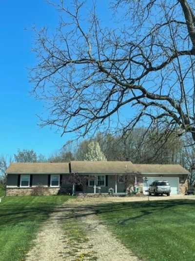 Home For Sale in Delton, Michigan