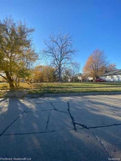 Residential Land For Sale in Roseville, Michigan