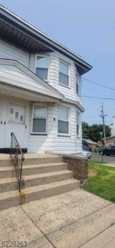 Home For Rent in North Arlington, New Jersey