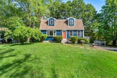 Home For Sale in Millis, Massachusetts