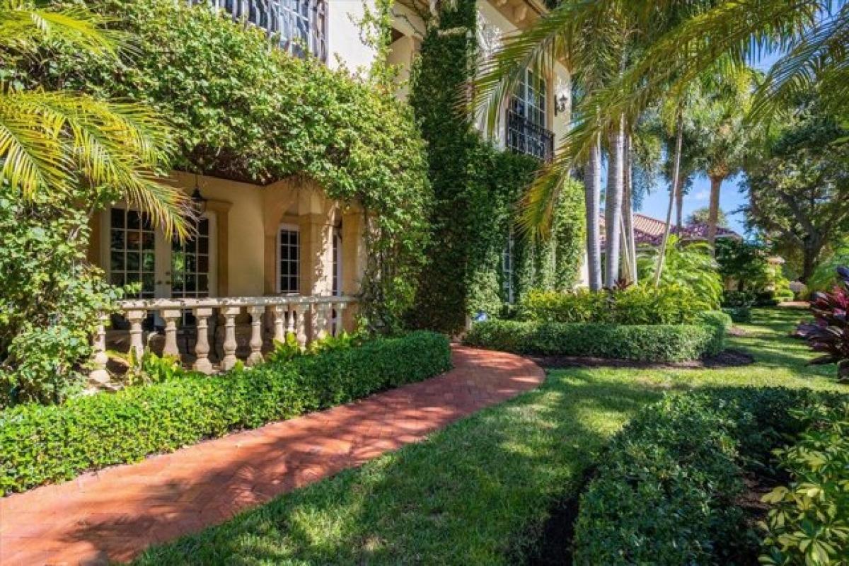Picture of Home For Sale in North Palm Beach, Florida, United States