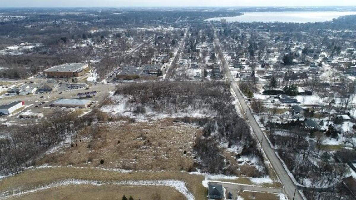 Picture of Residential Land For Sale in Lake Geneva, Wisconsin, United States