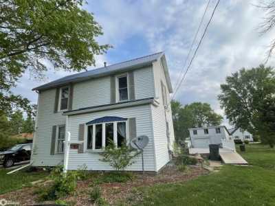 Home For Sale in Middletown, Iowa