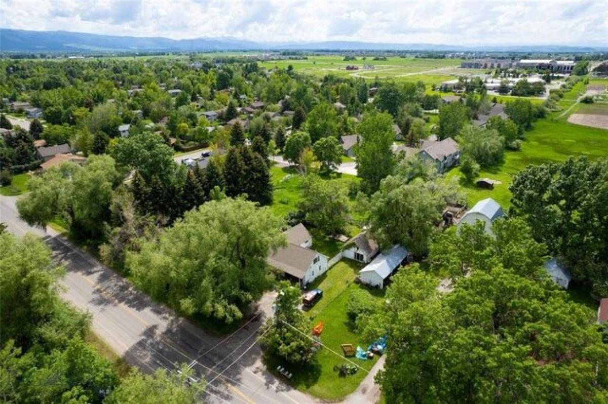 Picture of Home For Sale in Bozeman, Montana, United States