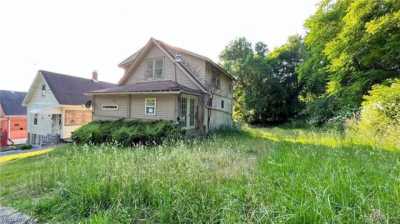 Home For Sale in Campbell, Ohio