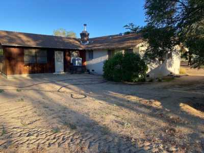 Home For Sale in Lone Pine, California