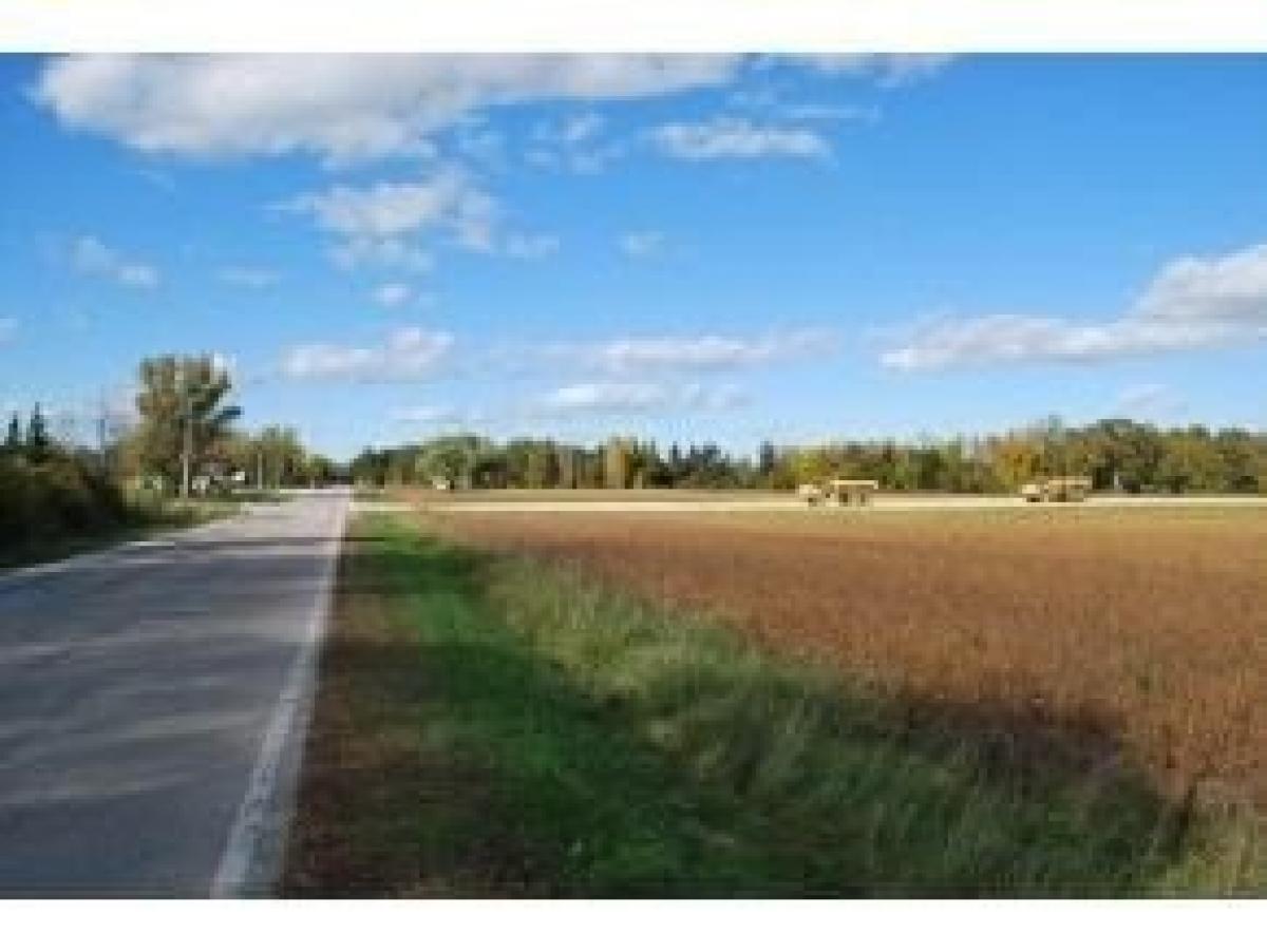 Picture of Residential Land For Sale in Green Bay, Wisconsin, United States