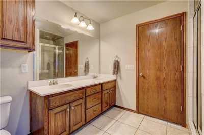 Home For Sale in Yukon, Oklahoma