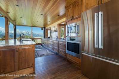 Home For Sale in Kelly, Wyoming