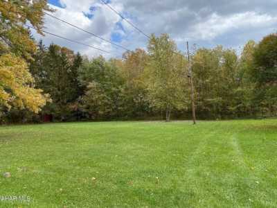 Home For Sale in New Paris, Pennsylvania