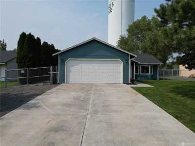 Home For Sale in Moses Lake, Washington