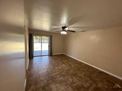 Home For Sale in Bakersfield, California
