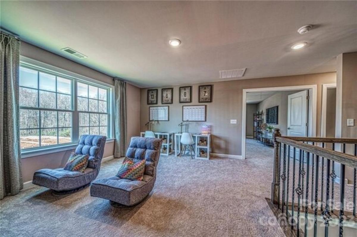 Picture of Home For Sale in Huntersville, North Carolina, United States