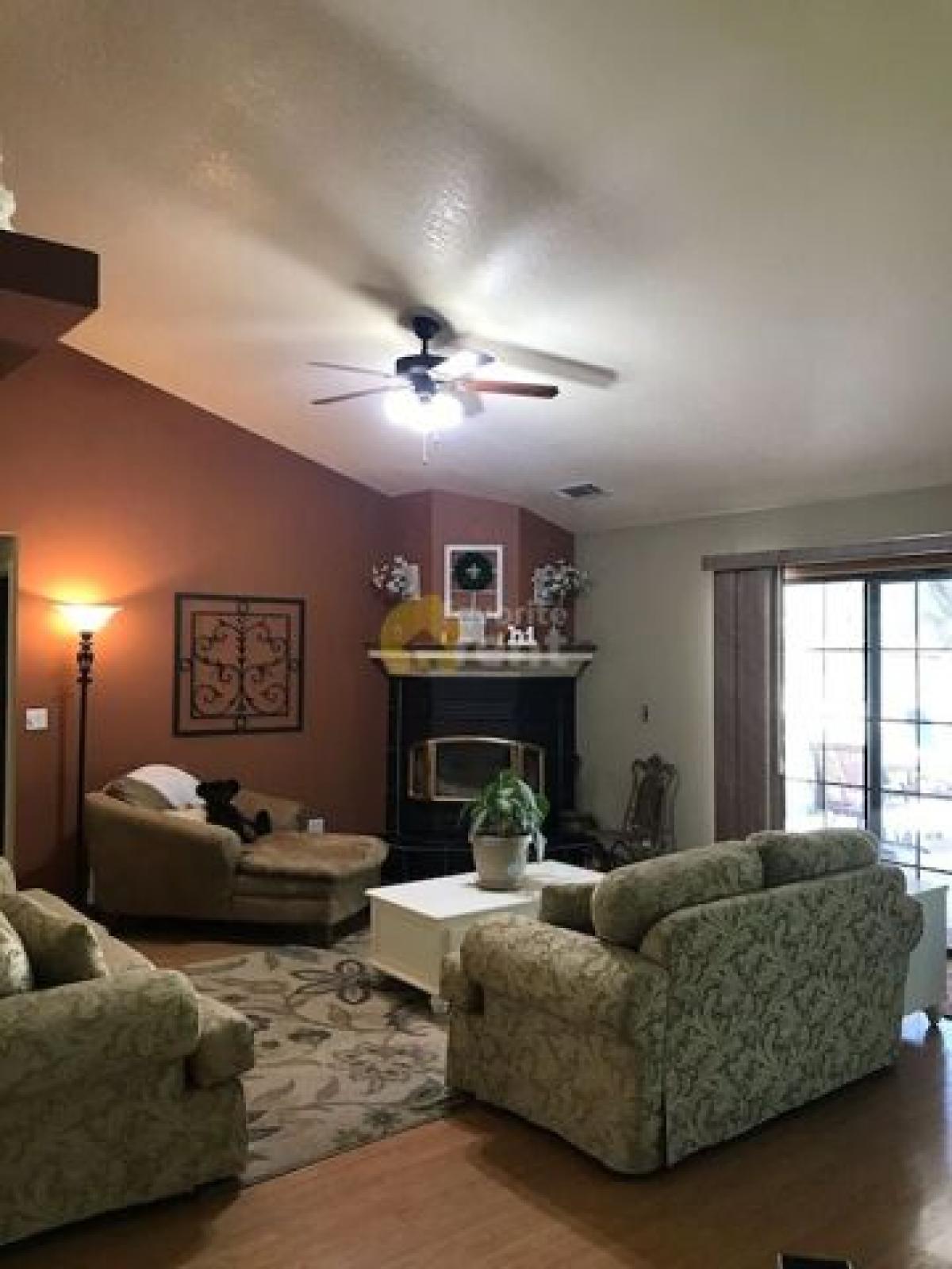 Picture of Home For Rent in Redding, California, United States