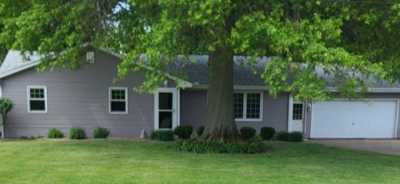 Home For Sale in Mendota, Illinois