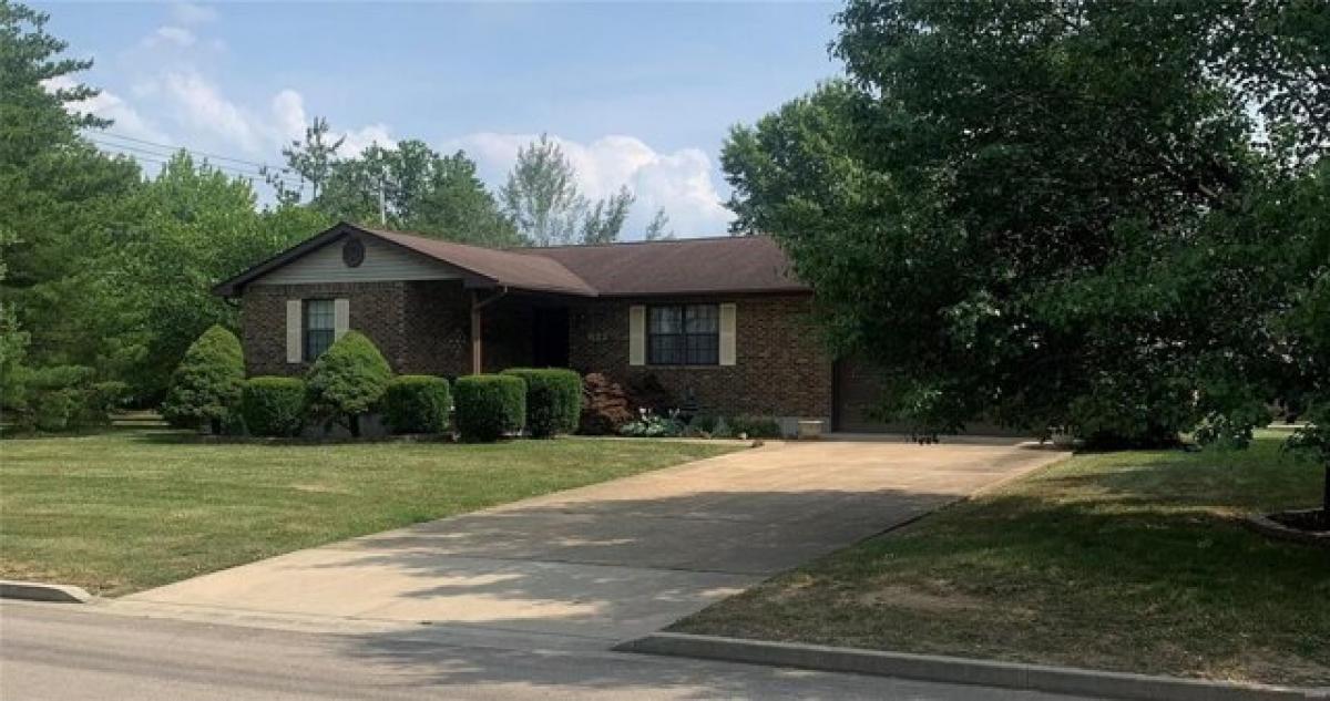 Picture of Home For Sale in Farmington, Missouri, United States