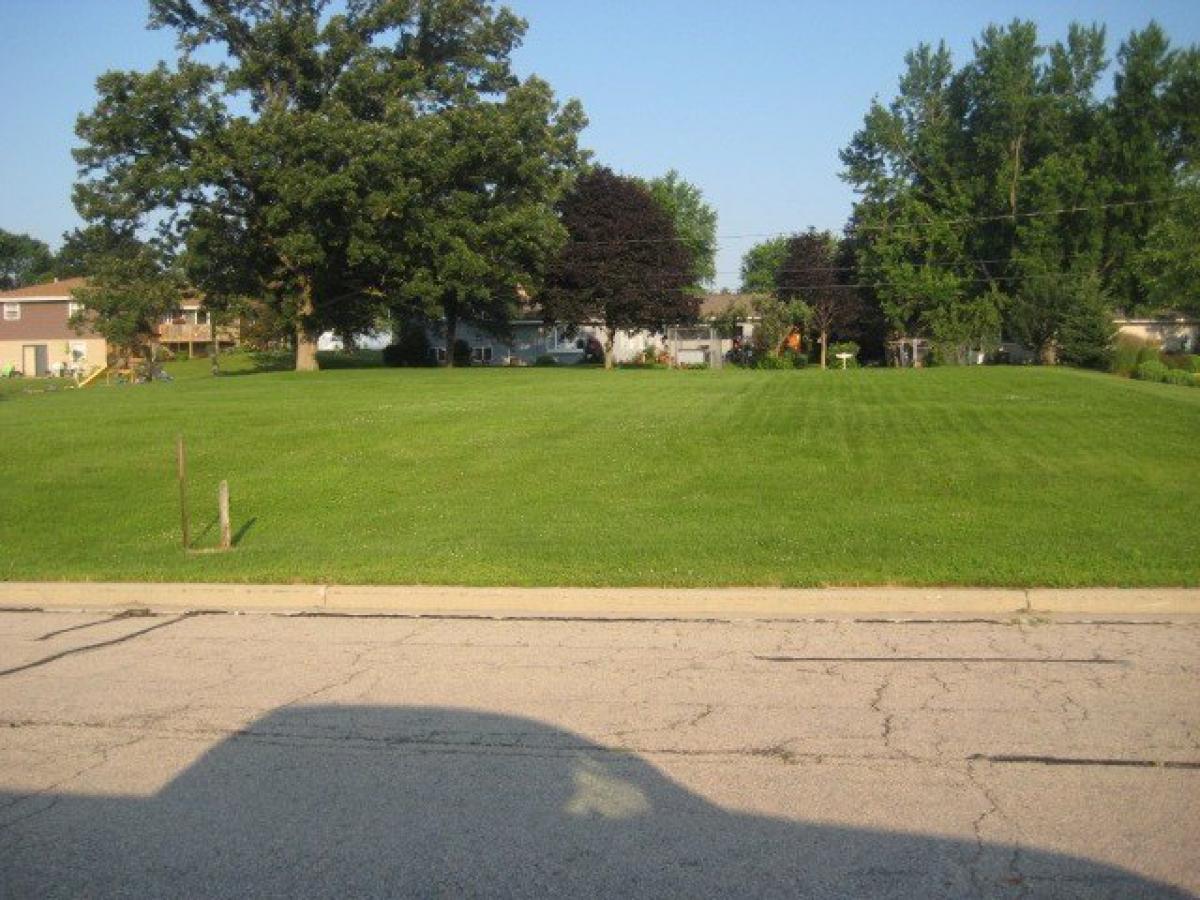 Picture of Residential Land For Sale in Markesan, Wisconsin, United States